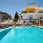 Twins 2* Çeşme