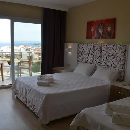 Twins Çeşme