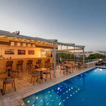 Otel Twins Çeşme